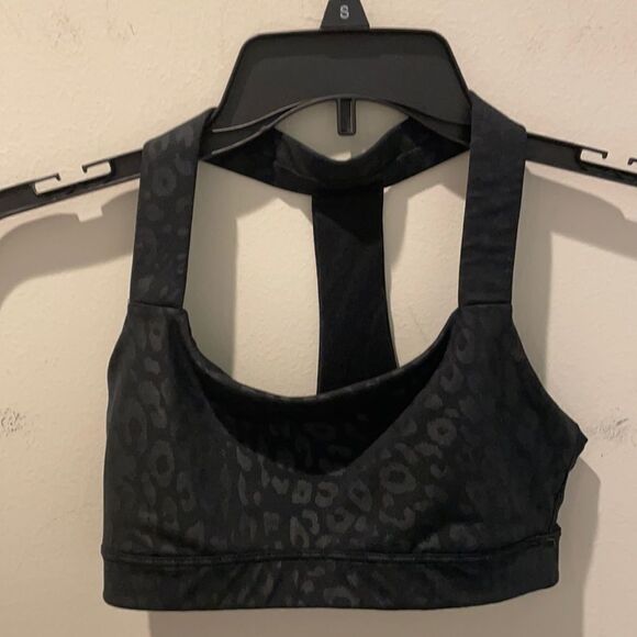 GAP Other - GapFit sports bra black animal print size XS